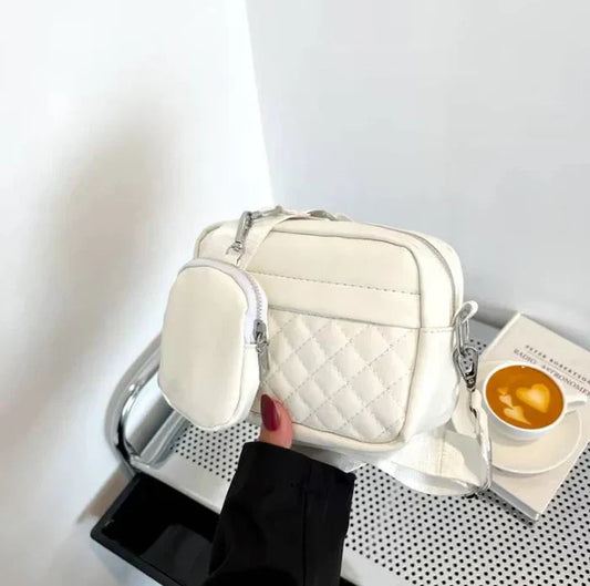 IS-01018- Quilted Crossbody Bag-White