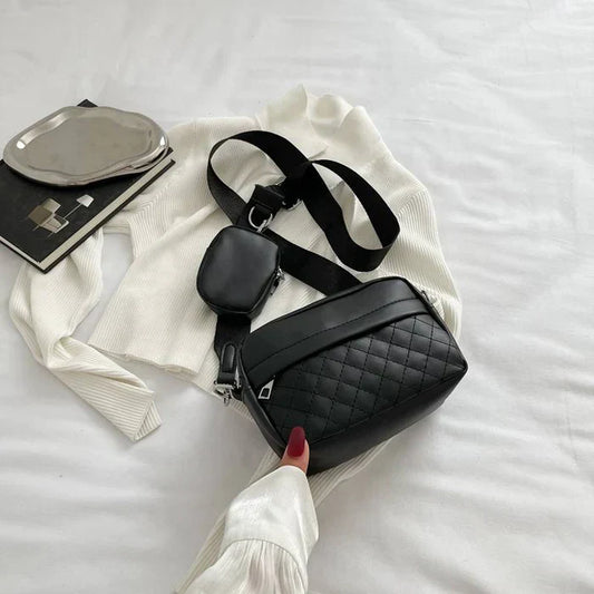 IS-01018- Quilted Crossbody Bag-Black